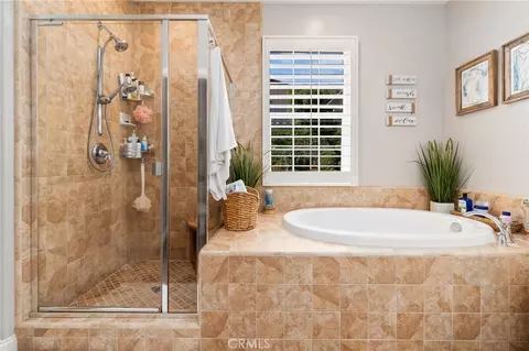 Bath - 13558 Applegate Ct, Rancho Cucamonga, CA 91739 photo 4 of 5