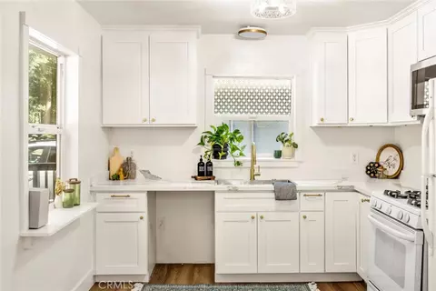 Kitchen - 797 W W Vlg, Crestline, CA 92325 photo 2 of 3