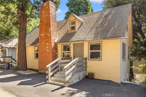 Exterior - 797 W W Vlg, Crestline, CA 92325 photo 2 of 12