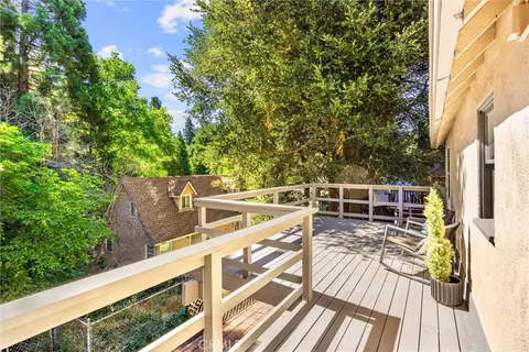 Exterior - 797 W W Vlg, Crestline, CA 92325 photo 3 of 12