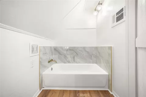 Bath - 797 W W Vlg, Crestline, CA 92325 photo 4 of 4