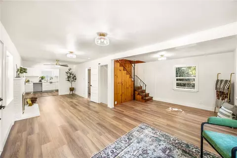 Living - 797 W W Vlg, Crestline, CA 92325 photo 2 of 10