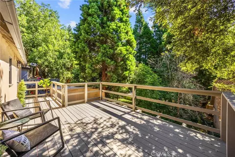 Exterior - 797 W W Vlg, Crestline, CA 92325 photo 5 of 12