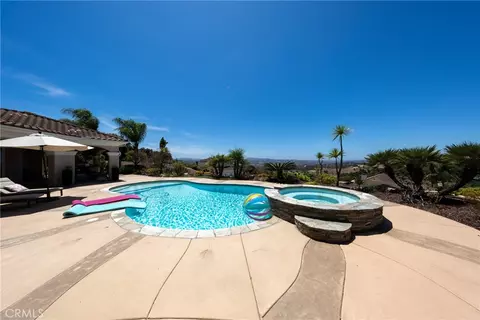 Exterior - 2224 Dos Lomas, Fallbrook, CA 92028 photo 19 of 23