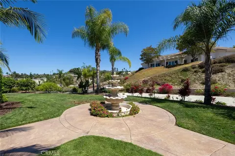 Exterior - 2224 Dos Lomas, Fallbrook, CA 92028 photo 6 of 20