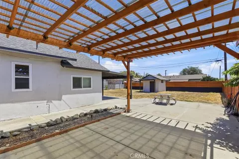 Exterior - 846 N 4th Ave, Upland, CA 91786 photo 17 of 18