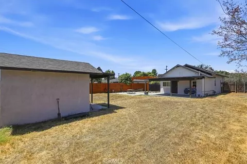 Exterior - 846 N 4th Ave, Upland, CA 91786 photo 12 of 18
