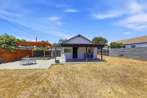 Exterior - 846 N 4th Ave, Upland, CA 91786 photo 6 of 18
