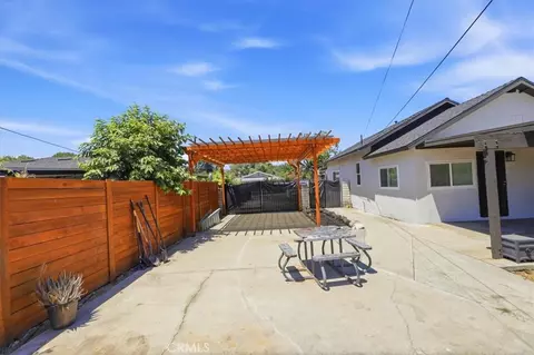 Exterior - 846 N 4th Ave, Upland, CA 91786 photo 16 of 18