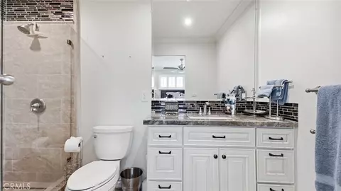 Bath - 144 Laurel Ave, Brea, CA 92821 photo 3 of 4