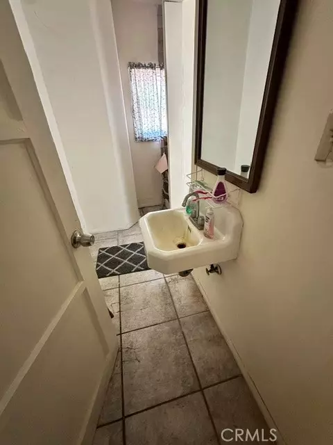 Bath - 35057 Avenue A, Yucaipa, CA 92399 photo 3 of 5