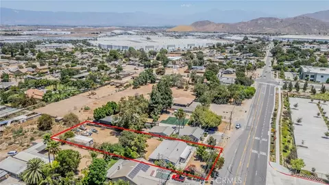 19384 El Rivino Rd, Riverside, CA 92509 photo 26