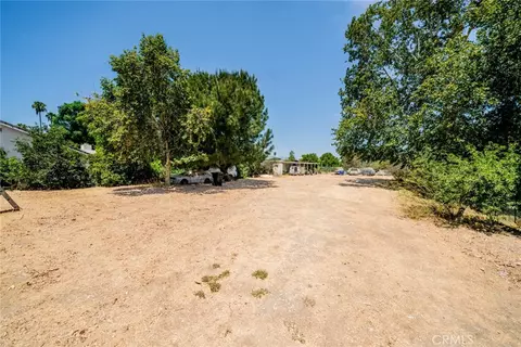 19384 El Rivino Rd, Riverside, CA 92509 photo 3