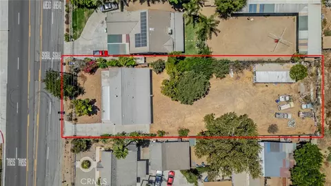 19384 El Rivino Rd, Riverside, CA 92509 photo 31