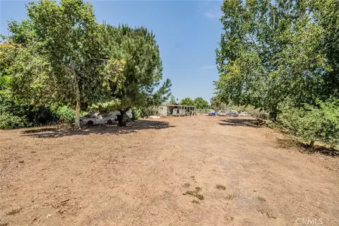 19384 El Rivino Rd, Riverside, CA 92509 photo 23