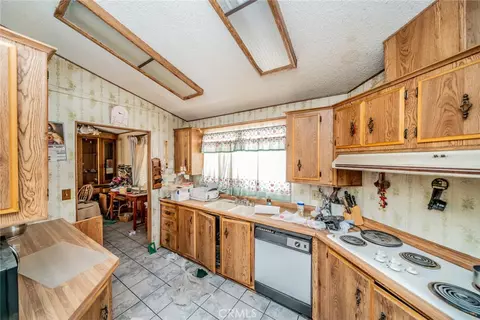 19384 El Rivino Rd, Riverside, CA 92509 photo 10