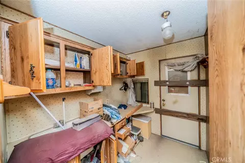 19384 El Rivino Rd, Riverside, CA 92509 photo 14