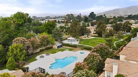 View/Area - 4065 Garvey, Riverside, CA 92501 photo 7 of 9