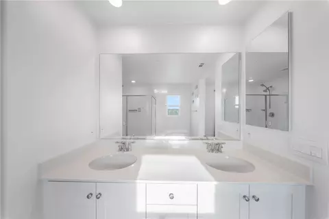Bath - 11633 Ford St, Beaumont, CA 92223 photo 2 of 2