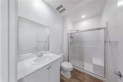 Bath - 11633 Ford St, Beaumont, CA 92223 photo 1 of 2