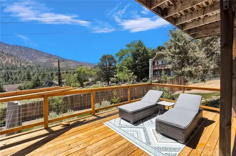 Exterior - 6284 Apple Vis, Wrightwood, CA 92397 photo 11 of 17