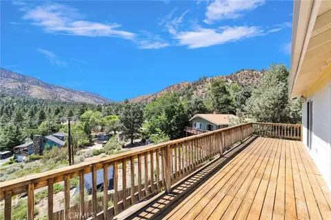 Exterior - 6284 Apple Vis, Wrightwood, CA 92397 photo 10 of 17