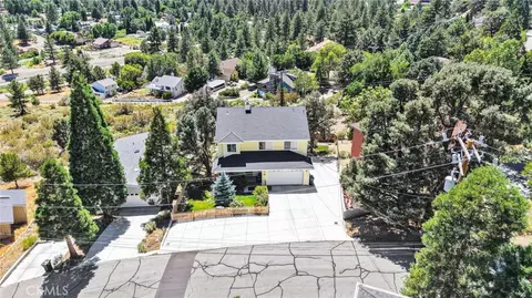 View/Area - 6284 Apple Vis, Wrightwood, CA 92397 photo 5 of 5