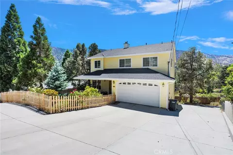Exterior - 6284 Apple Vis, Wrightwood, CA 92397 photo 3 of 17