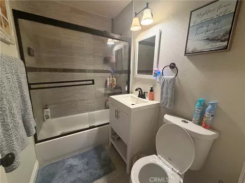 Bath - 249 W Morgan, Rialto, CA 92376 photo 1 of 6