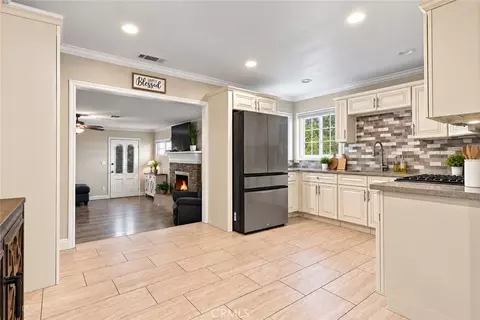 Entry Way - 249 W Morgan, Rialto, CA 92376 photo 3 of 3