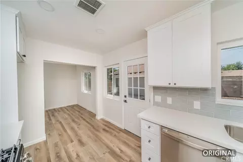 Entry Way - 2586 Prospect Ave, Riverside, CA 92507 photo 1 of 2