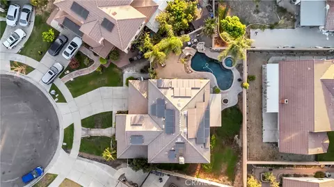 View/Area - 1551 Rose Arbor Ct, Redlands, CA 92374 photo 2 of 3