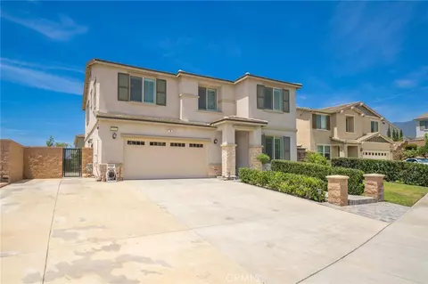 Exterior - 5960 Brown Ct, Fontana, CA 92336 photo 4 of 18