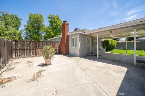 Exterior - 695 N Laurel Ave, Upland, CA 91786 photo 13 of 20