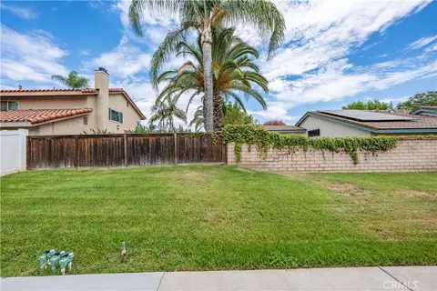 Exterior - 2861 Kings River Ln, Ontario, CA 91761 photo 5 of 11