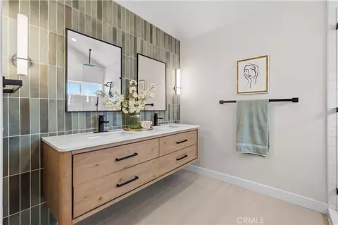 Bath - 2861 Kings River Ln, Ontario, CA 91761 photo 1 of 3