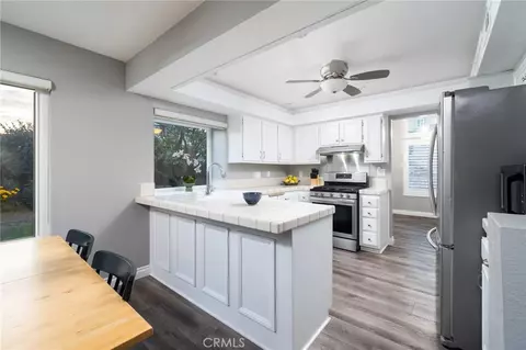 Kitchen - 6720 Inyo Pl, Rancho Cucamonga, CA 91701 photo 4 of 4
