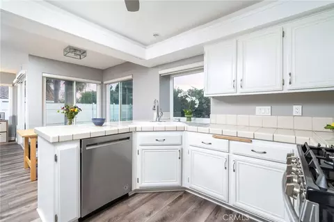 Kitchen - 6720 Inyo Pl, Rancho Cucamonga, CA 91701 photo 1 of 4
