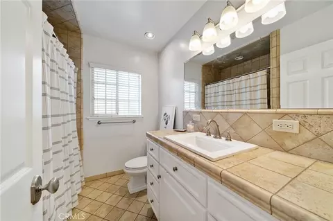 Bath - 1163 E Bennett Ave, Glendora, CA 91741 photo 1 of 2