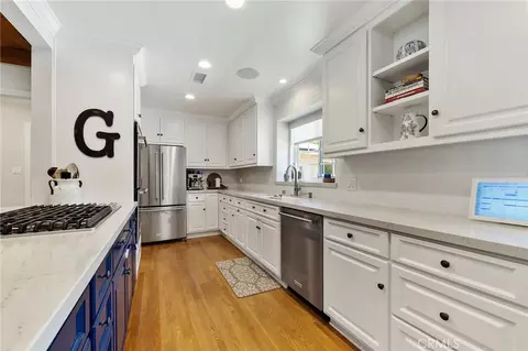 Kitchen - 1163 E Bennett Ave, Glendora, CA 91741 photo 4 of 5