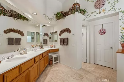 Bath - 29 Willowbrook, Phillips Ranch, CA 91766 photo 1 of 8