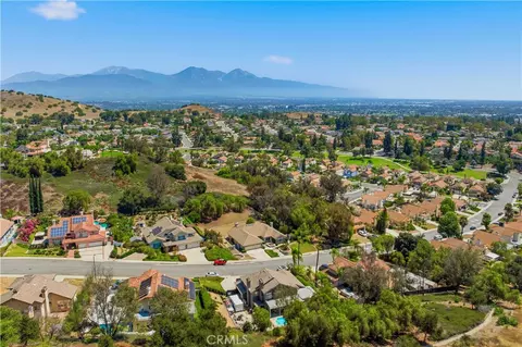View/Area - 29 Willowbrook, Phillips Ranch, CA 91766 photo 4 of 8
