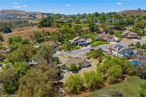 View/Area - 29 Willowbrook, Phillips Ranch, CA 91766 photo 1 of 8