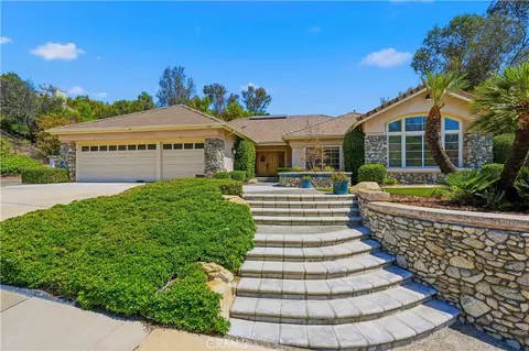 Exterior - 29 Willowbrook, Phillips Ranch, CA 91766 photo 5 of 18