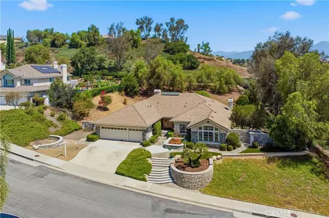View/Area - 29 Willowbrook, Phillips Ranch, CA 91766 photo 2 of 8