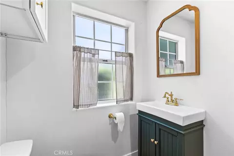 Bath - 221 W Tennyson St, Upland, CA 91784 photo 1 of 8
