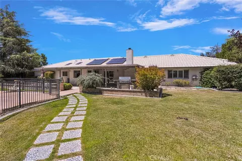 Exterior - 13331 Waco Dr, Apple Valley, CA 92308 photo 17 of 19
