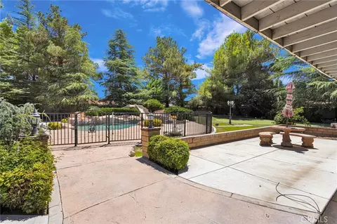 Exterior - 13331 Waco Dr, Apple Valley, CA 92308 photo 5 of 19