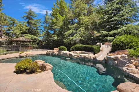 Exterior - 13331 Waco Dr, Apple Valley, CA 92308 photo 14 of 19