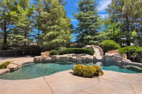 Exterior - 13331 Waco Dr, Apple Valley, CA 92308 photo 15 of 19